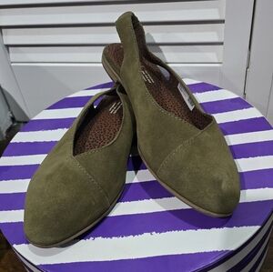 Toms Alene Olive Suede Women's Slingback Flats, 9 - New Without Tags